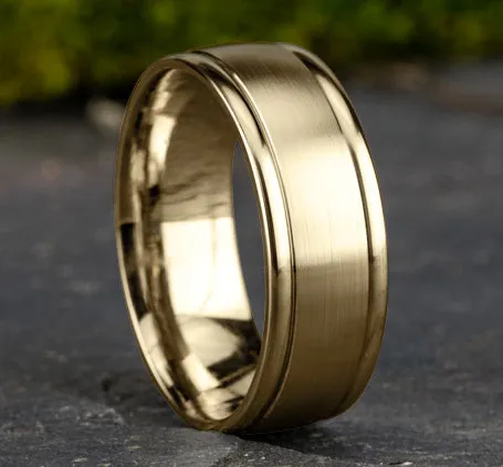 14K Men's Yellow Gold Traditional Wedding Band | 8mm width