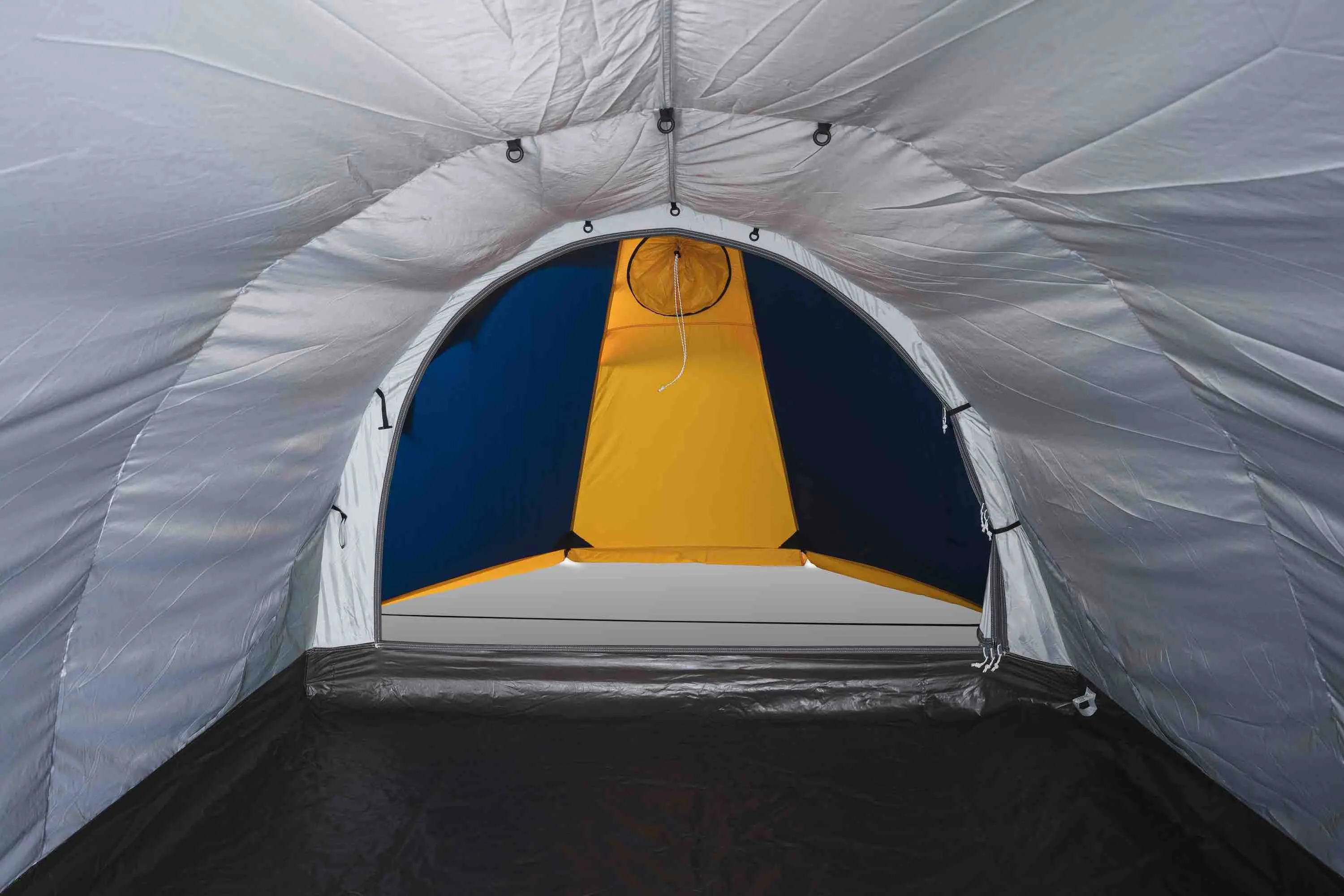 Arctic Barents 3-Person Expedition Tent for Extreme Cold Weather