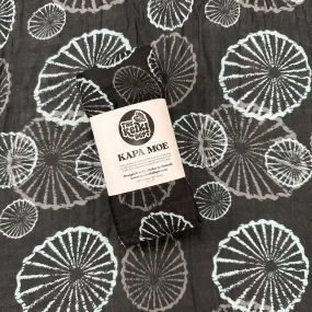 Black Opihi Bamboo Muslin Kapa Moe (Swaddle Blankets)