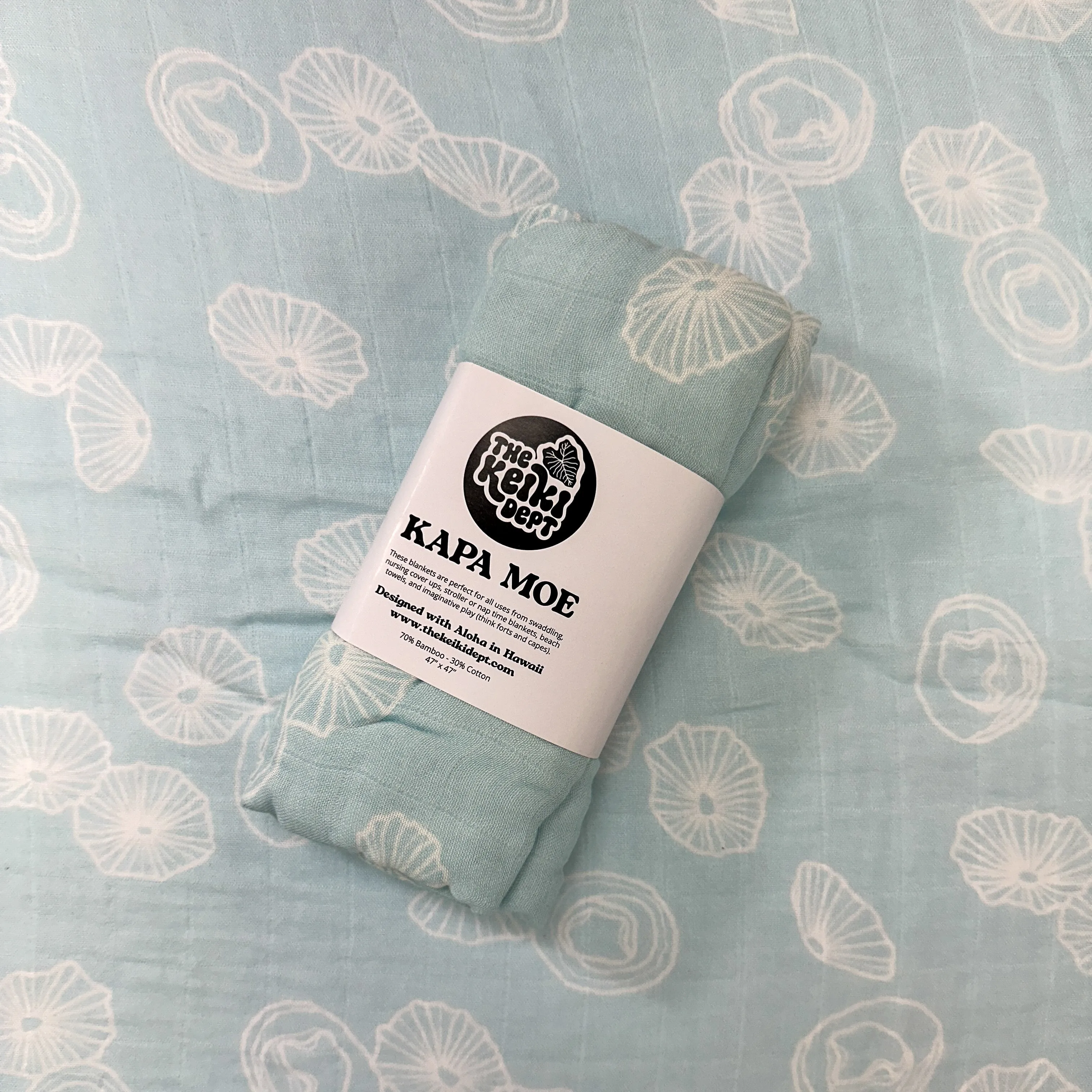 Blue Opihi Shells Bamboo Muslin Kapa Moe (Swaddle Blanket)