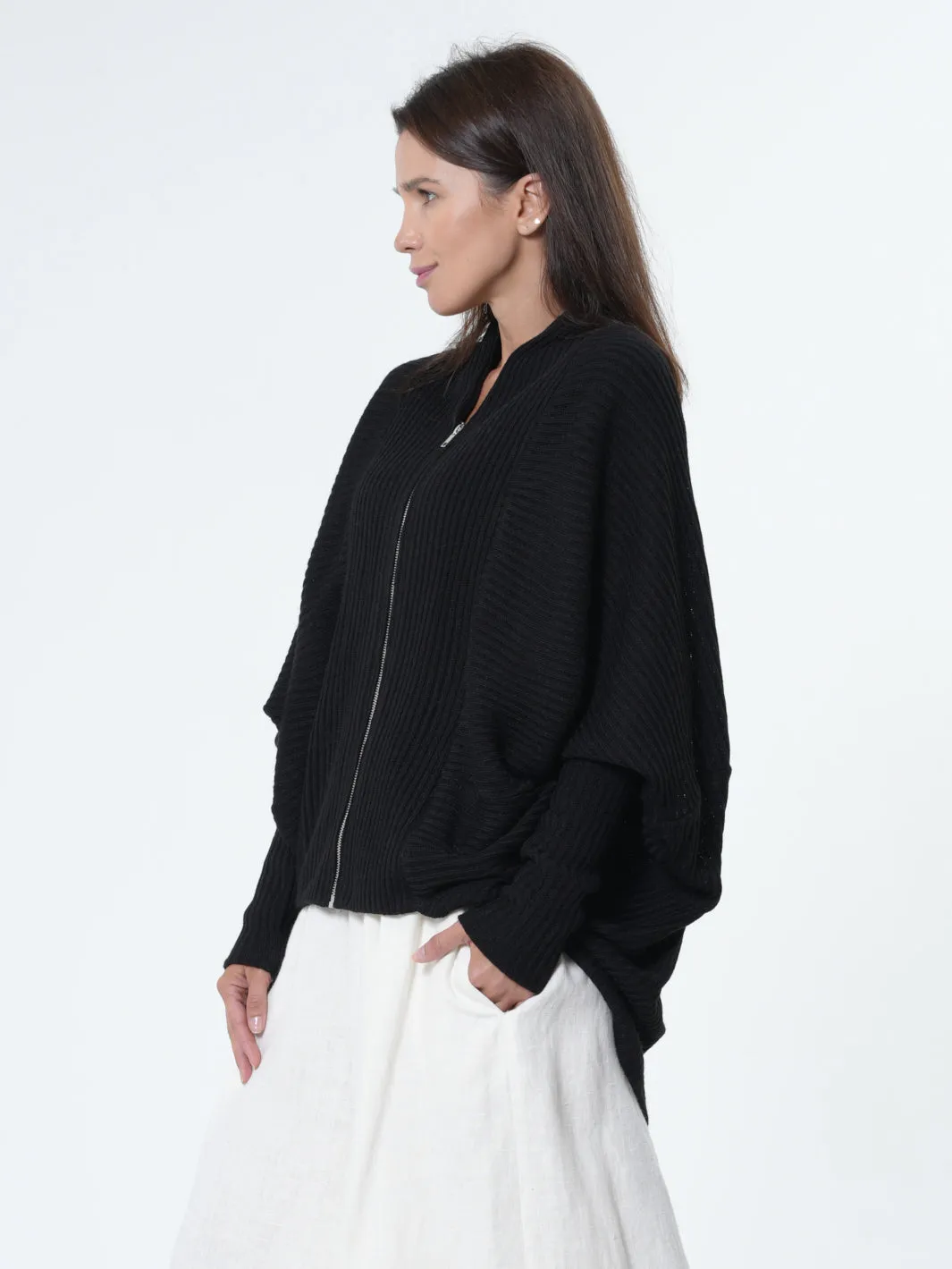 Extravagant Cardigan With Front Zipper In Black