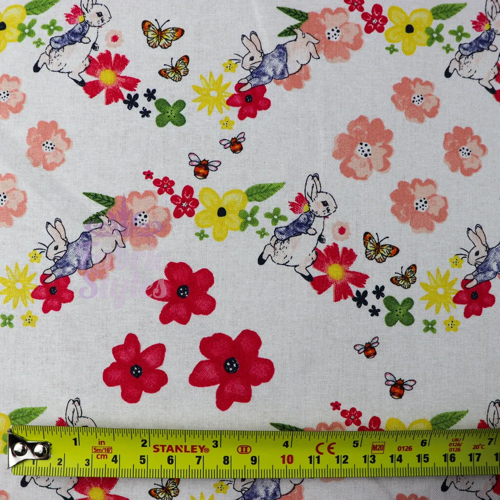 FS689_3 Peter Rabbit Large Florals